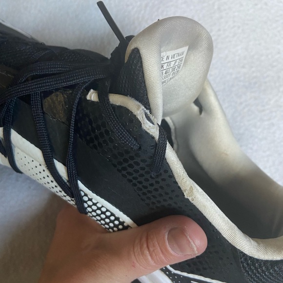 Adidas cleats size men’s 12 - Picture 8 of 15